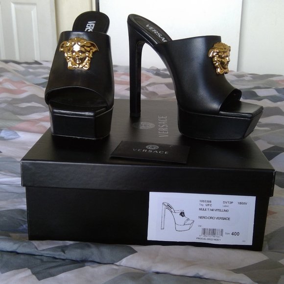 LA MEDUSA PLATFORM MULES and La Medusa Chain Crossbody Bag bundle - Picture 5 of 6